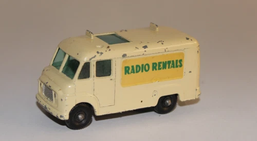 1963-68 Matchbox Lesney 62b Commer Radio Rentals Van