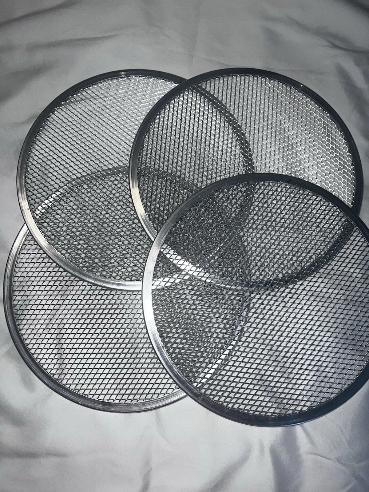 4 BRAND NEW 12inch Pizza Screen Aluminum Pizza Screen
Opens in a new window or tab