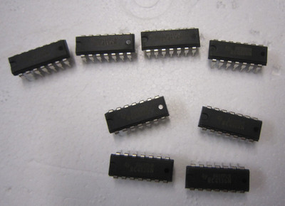 8 x  IC  RC 4136 N,  Op Amp 4-fach,  Texas Instrument, 3 MHz,  +-  18 V, DIL-14