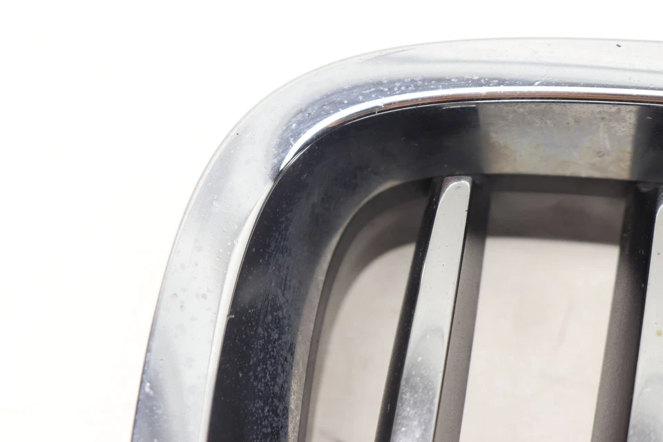 BMW 535I GT XDRIVE 2011-2013 3,0 L - capó derecho rejilla riñón 7200168 Foto 3 de 4