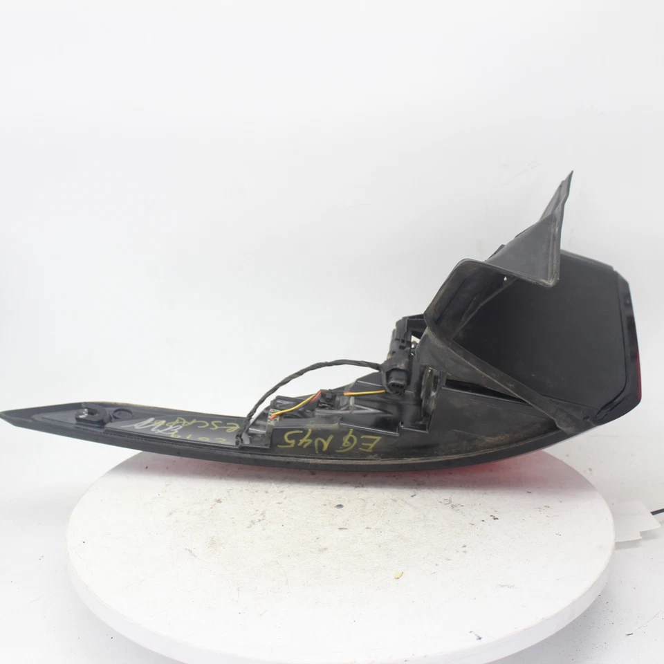 2019 Ford Escape Left Hand Tail Light Part Number - KJ54-13405-AB — 第 2/4 张图片