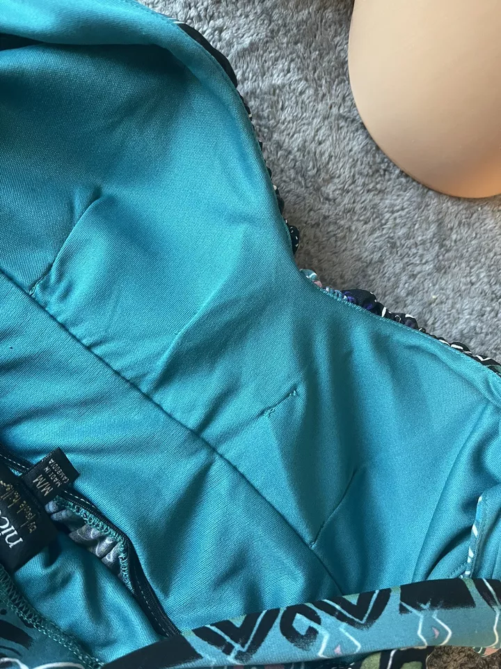 Vestido maxi Nicole Miller tamanho M medalhão abstrato sem mangas compridas 5006 Bling - Imagem 3 de 4