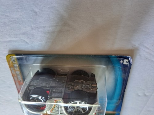 2004 HOT WHEELS FIRST EDITIONS BLINGS #11 LOTUS ESPIRIT &Dairy Delivery - Picture 12 of 16