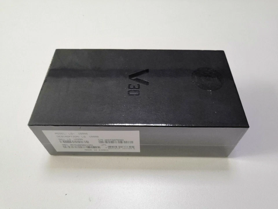 LG V30 US998/VS996 64GB 128GB 6.0" 16MP Fingerprint ID 4G Smartphone -New Sealed - Image 3 of 4