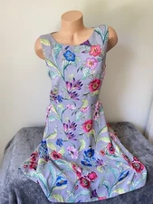 Ann Taylor Sleeveless Dress 8 M $139 Tulip Allover Floral Fitted Colorful Spring
