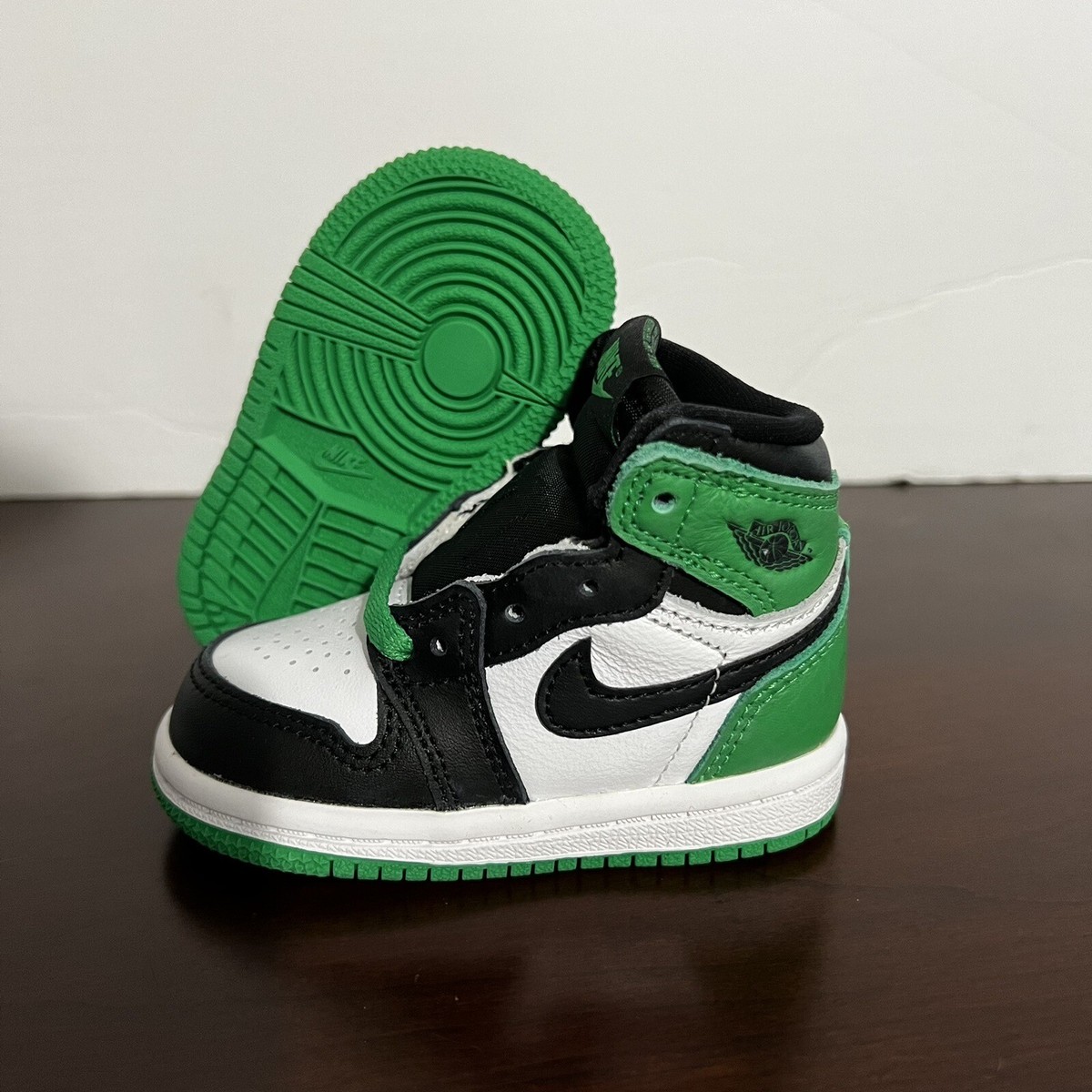 リトルキッズジョーダン1HIGH  BLACK AND LUCKY GREEN Jordan Toddler Air Jordan 1 Retro HI OG Rmstd - Lucky Green