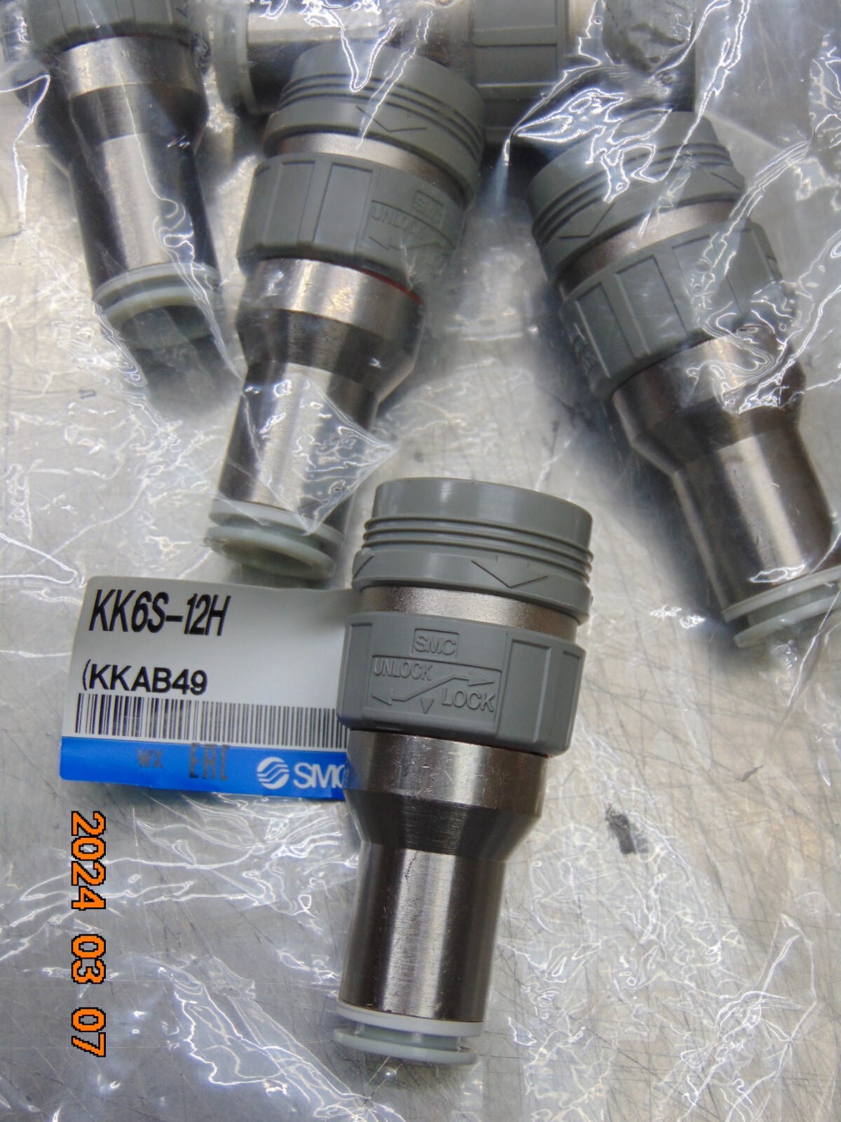 (1) SMC KK6S-12H COUPLER - FREEE SHIPPING