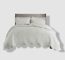 Madison Park White Nala Scalloped Edge 3-Piece Quilt Set King/California King