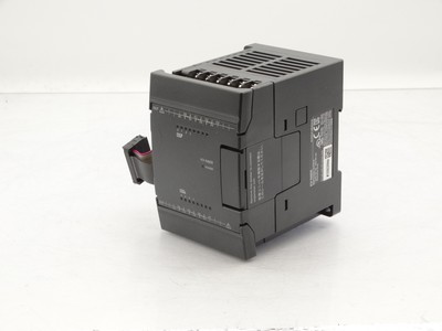 KEYENCE CORP KV-N8ER PLC MODULE