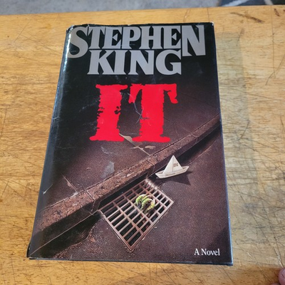 #ad #ad Stephen King IT a Novel 1st Edition Hardcover HCDJ Viking 1986 7th Print $37.99