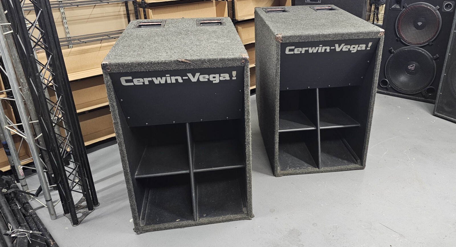 Cerwin Vega V 152 Floorstanding (Vintage Cerwin Vega RE 30