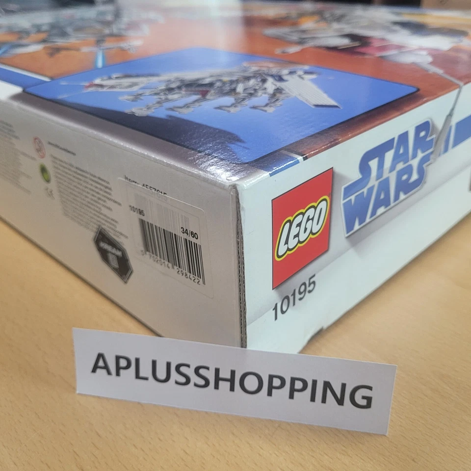 Lego 10195 Star Wars Republic Dropship with AT-OT Walker - Image 3 of 4