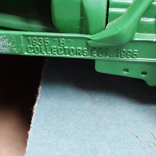Ertl 1/16 John Deere 1937 Model "B" General Purpose Tractor #5904 NIB - Picture 5 of 9