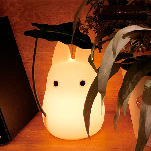 Studio Ghibli My Neighbor Totoro Small Totoro Lamp Leaf