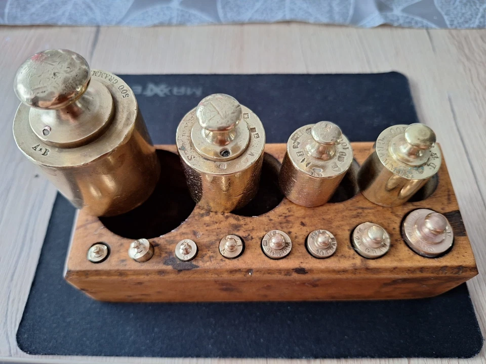 Boite de 12 poids en laiton de 500 g à 1 g Poinçonnés - Photo 3/3