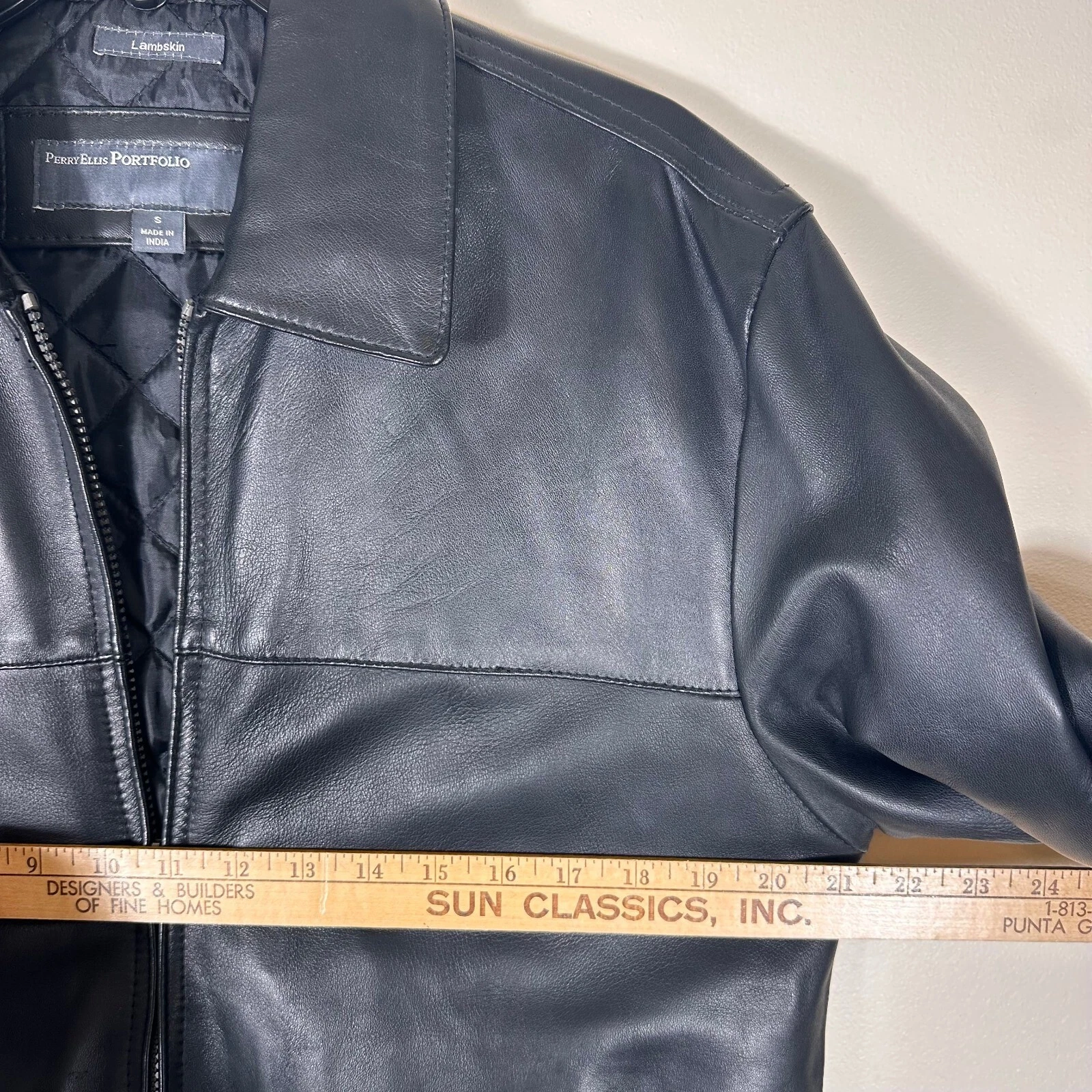Perry Ellis Portfolio Lambskin Leather Black Jacket Quilted Lining - product detail image 5