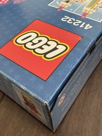 LEGO DC Super Hero Girls: Super Hero High School 41232