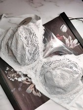 Triumph Amourette Underwired Bra 300 W X Full Cup Non Padded Lace Bras White 