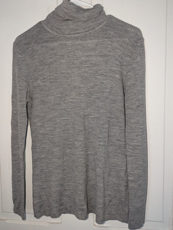 Philosophy Republic Clothing Women Gray Long Sleeve Turtleneck Sz XL 100% wool 