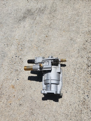 #ad OEM RYOBI 3 4quot; Shaft Pressure Washer Pump 2900psi 2.5GPM tested And Works Great $125.00