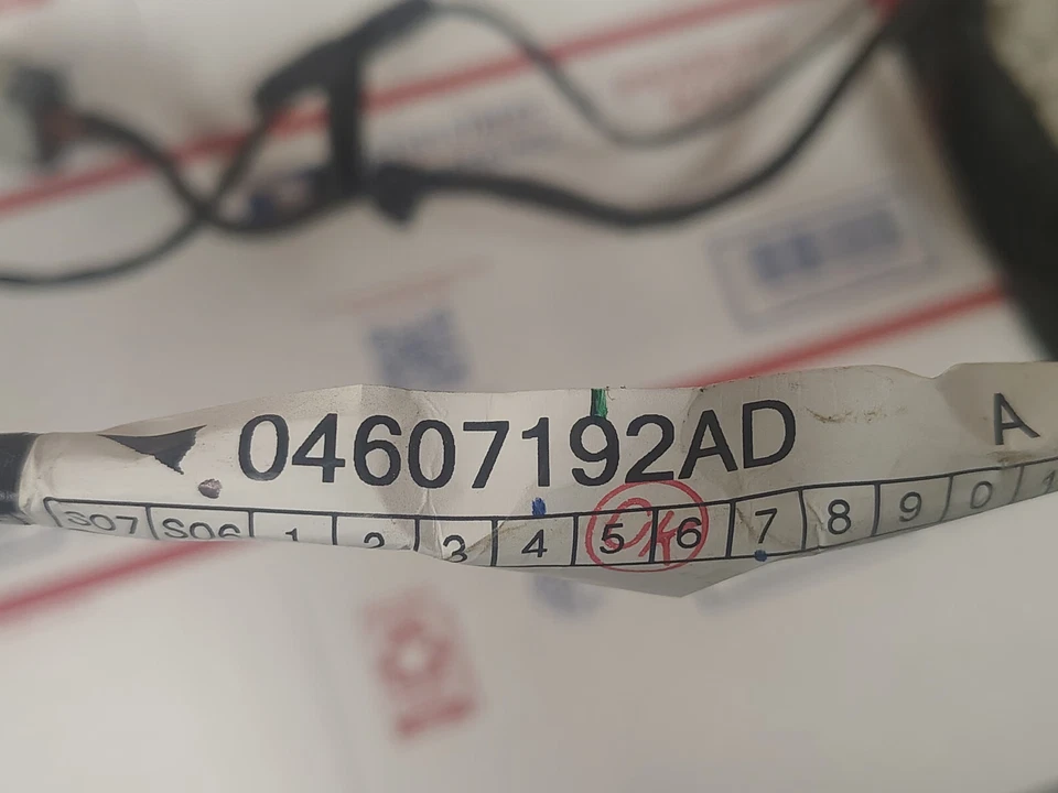 Chrysler 300 Dodge Charger Magnum 2006-07 puerta de pasajero arnés de cables 4607192ad Foto 2 de 3