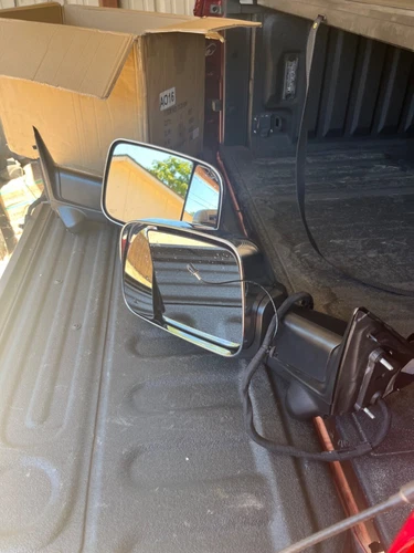 tow mirrors for ram truck, mopar mirrors, only one year old looks brand new