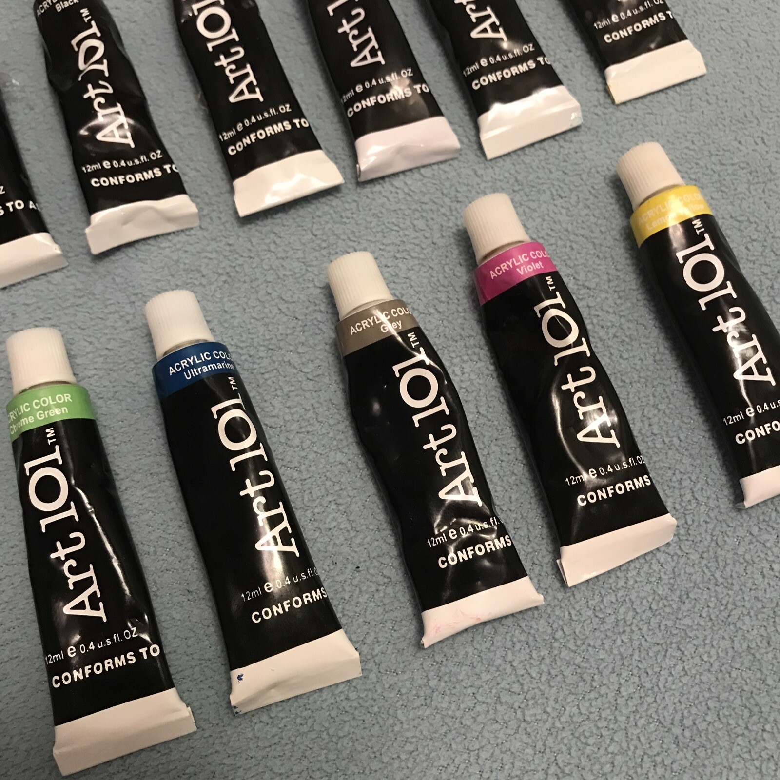 Art 101 Deluxe Artist Set Lot Acrylic, Oil & Water Paints 12ml. Read Details.