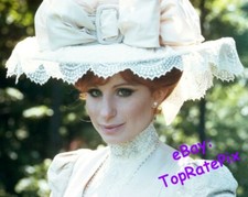 BARBRA STREISAND - Hello Dolly - 8x10 Photo 5