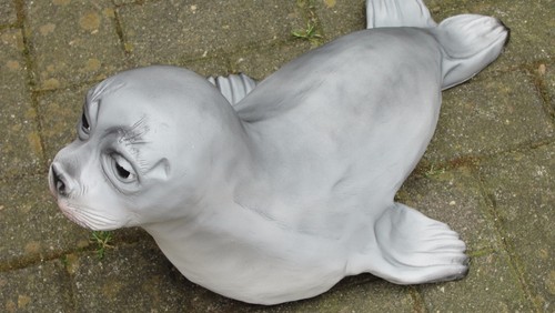 Seehund Seerobbe Baby Tierfigur Figur Heuler Nordsee Lebensgroß Garten Robbe - Picture 3 of 3