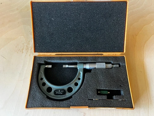 Mitutoyo 1-2'' Blade Micrometer No.122-126 .0001" Used Condition #237