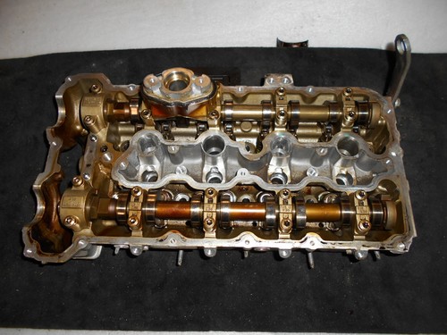 BMW F10 F11 F01 550i N63 409Ps ZYLINDERKOPF NOCKENWELLE LINKS KOMPLETT 7573940