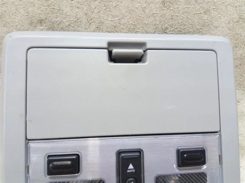 Interruptor de techo corredizo de luz domo gris para Ford Fiving Hunteren K76-187588 2005 2006 2007 Foto 4 de 4