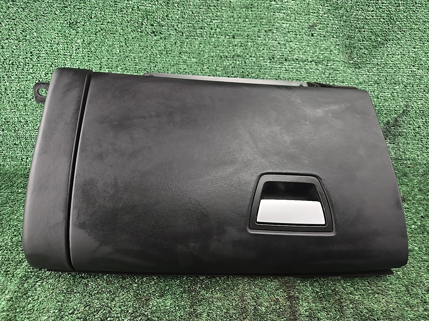 2014 2015 2016 2017 MASERATI GHIBLI OEM GLOVE BOX STORAGE COMPARTMENT BIN BLACK
