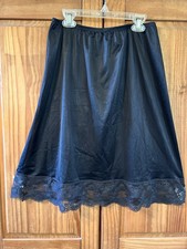Vintage Vanity Fair Black Nylon Tricot A-line Lacy Half Slip M