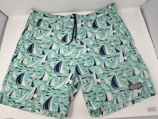 Vineyard Vines Swim Trunks Mens Medium Swimsuit Sailboat Print Board Shorts