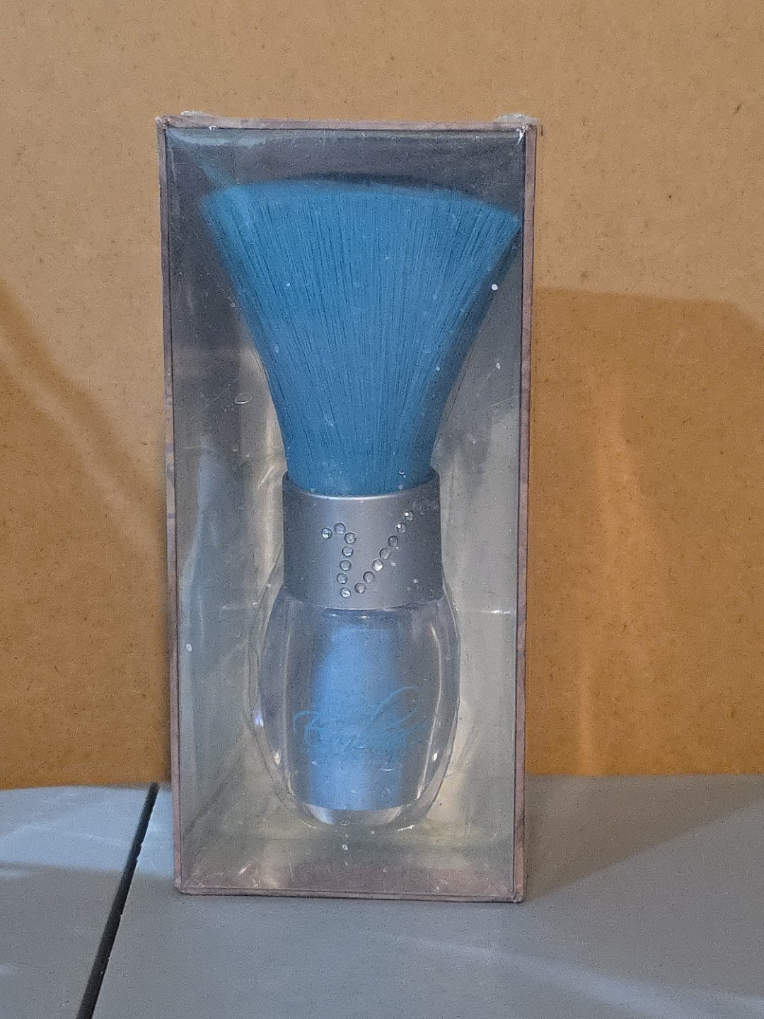 True Embrace Scented Shimmer Duster A2