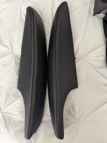 Maserati GranTurismo 2015 Door armrest Photo - $299