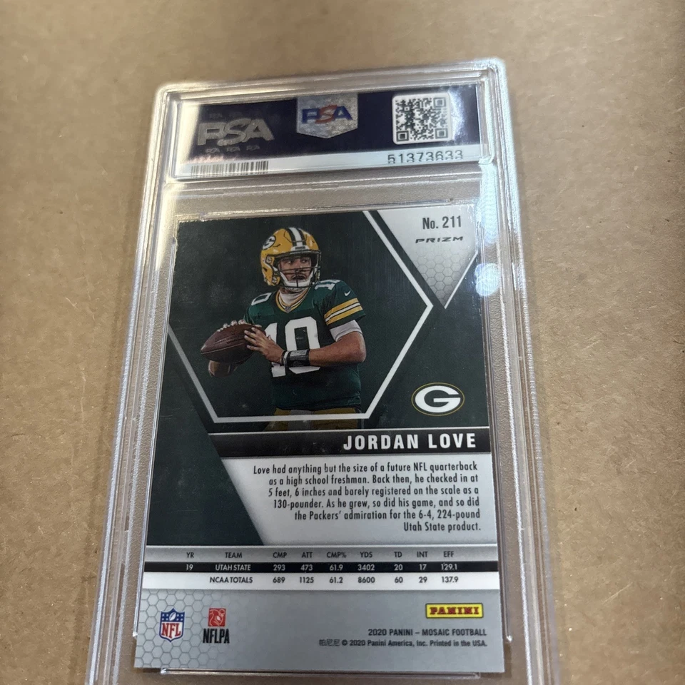 2020 Panini Mosaic - Rookies Jordan Love #211 Camo Pink Mosaic Prizm (RC) - Image 2 of 2