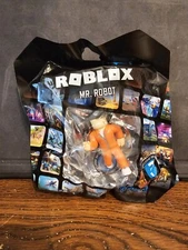 1 Roblox Figure Series 1 Backpack Clips Jailbreak Inmate W/ Code! ROBOT ERROR
