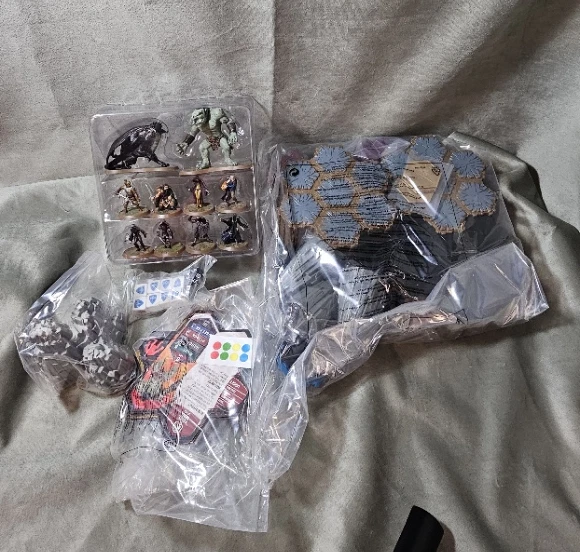 HeroScape Master Set 3 D&D Battle for the Underdark Game *RARO NUEVO Caja Abierta Foto 4 de 4