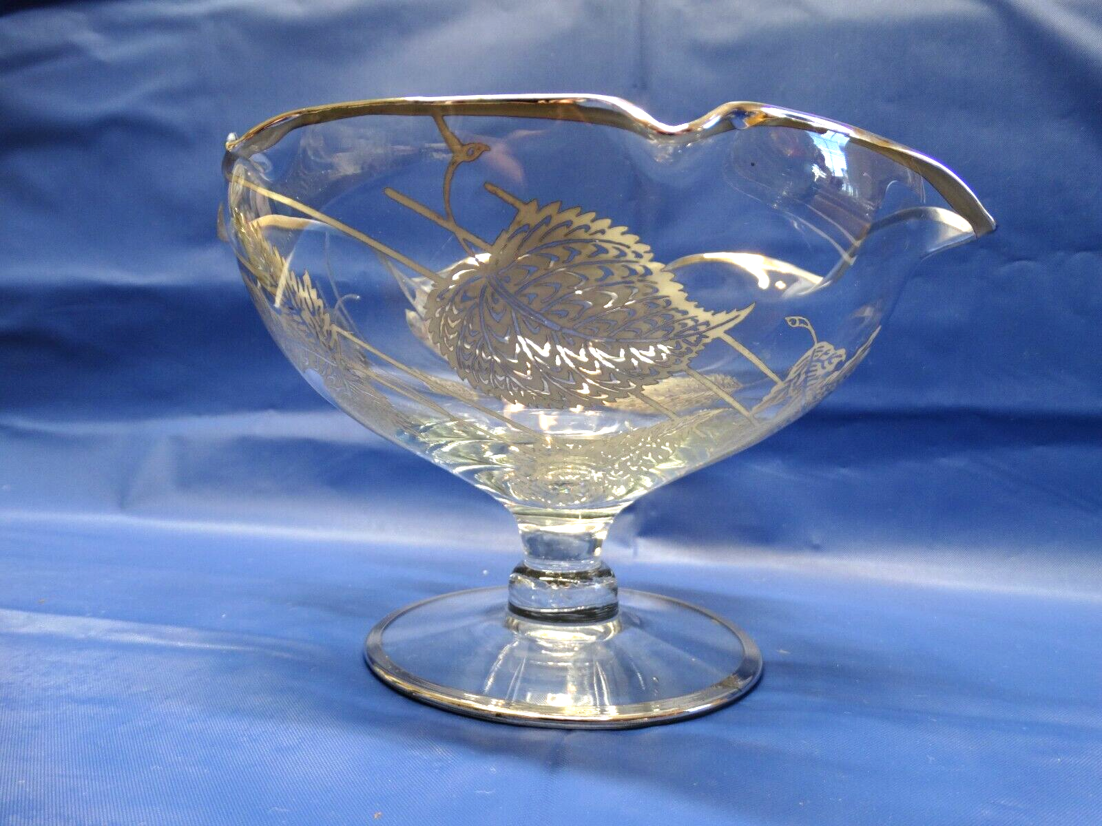 Vintage Silver City Pedestal Candy Dish with Autumn Leaves Silver Overlay Excellent Condition