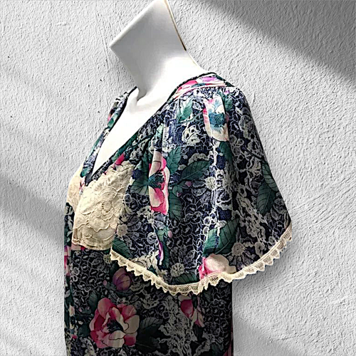 Vtg Vanity Fair Sz. S Multicolor Floral Silky Polyester Nightgown. NS-9 - Picture 3 of 8