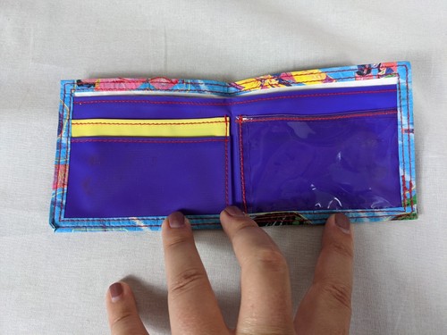 NHL Kids Paper Wallet Wendys Hockey Goalie Plastic - Picture 5 of 8