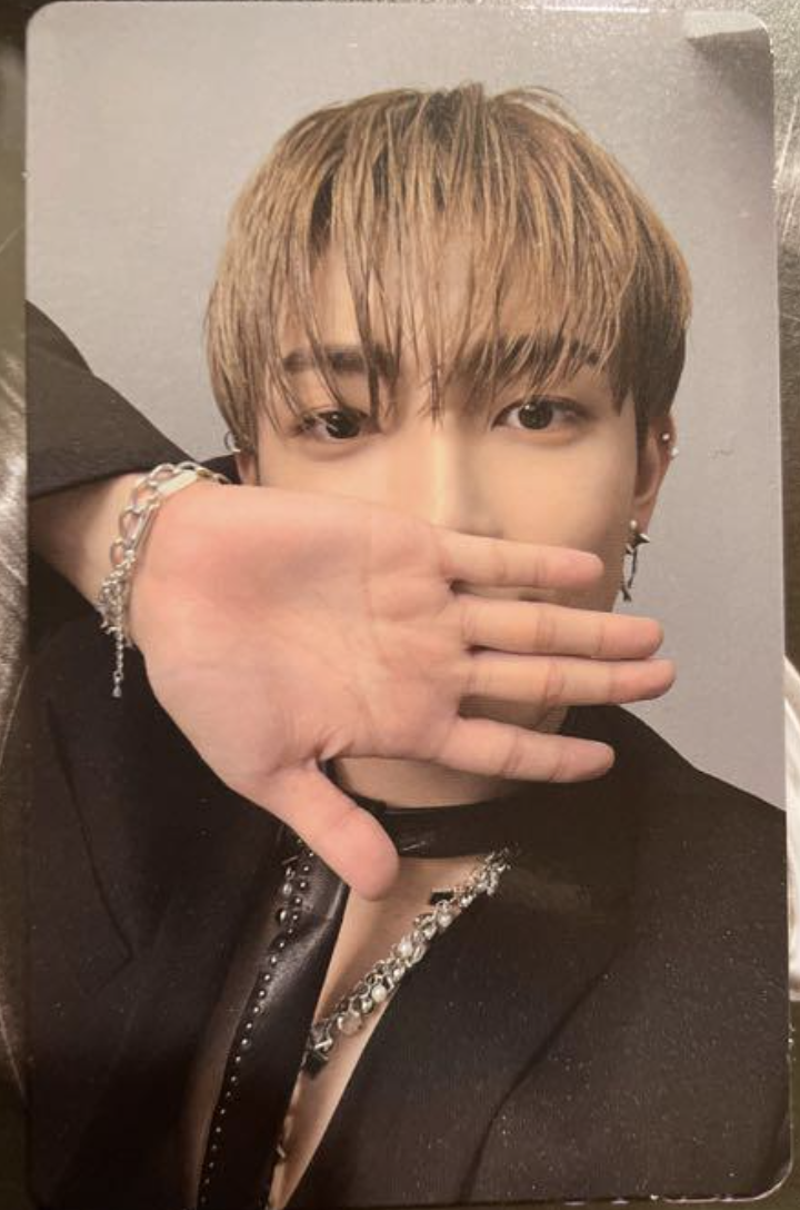 ATEEZ HongJoong THE WORLD EP.PARADIGM 1st standard Tower records
