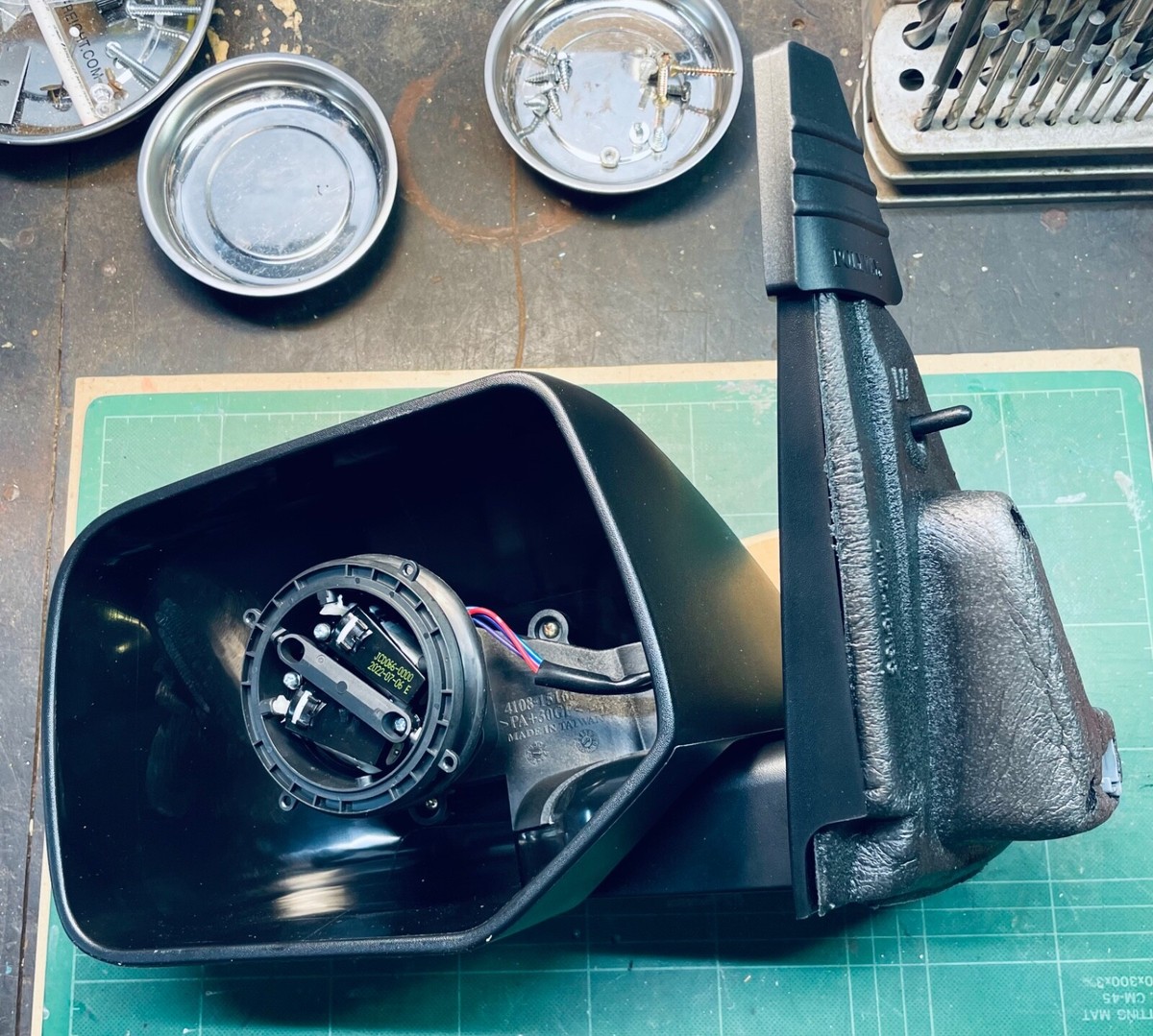 Side Mirror Housing Black Textured, Powered, for Blindspot Glass