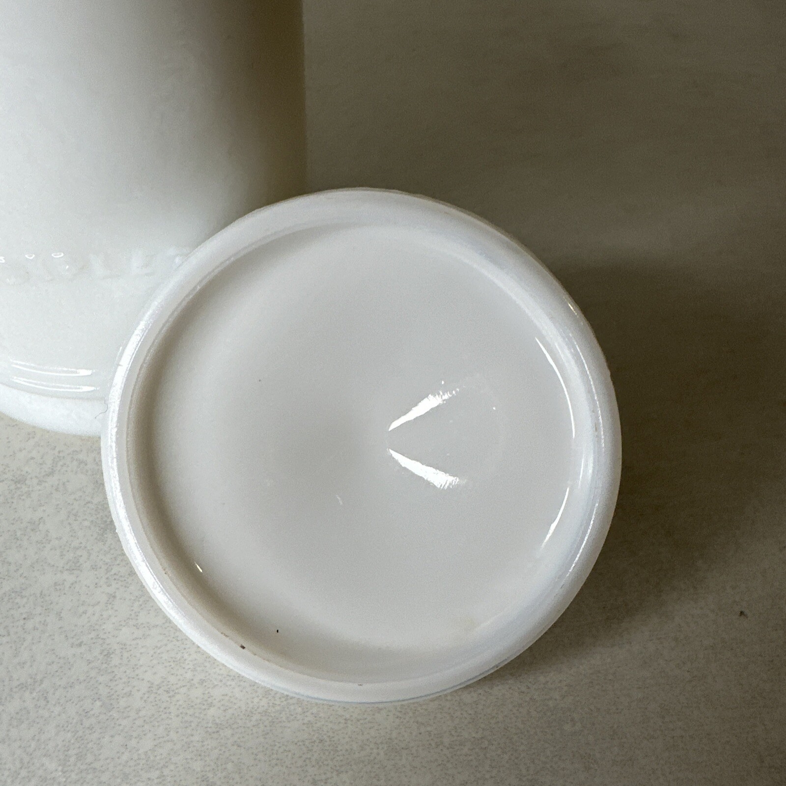 (2)Vintage Merck & Co Sharp & Dohme Milk Glass Apothecary Medicine Jars