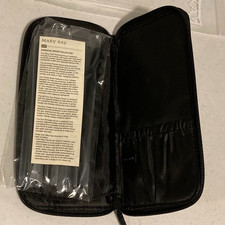 Mary Kay ESSENTIAL BRUSH COLLECTION Set 5 Brushes  Zippered Storage Bag 107305