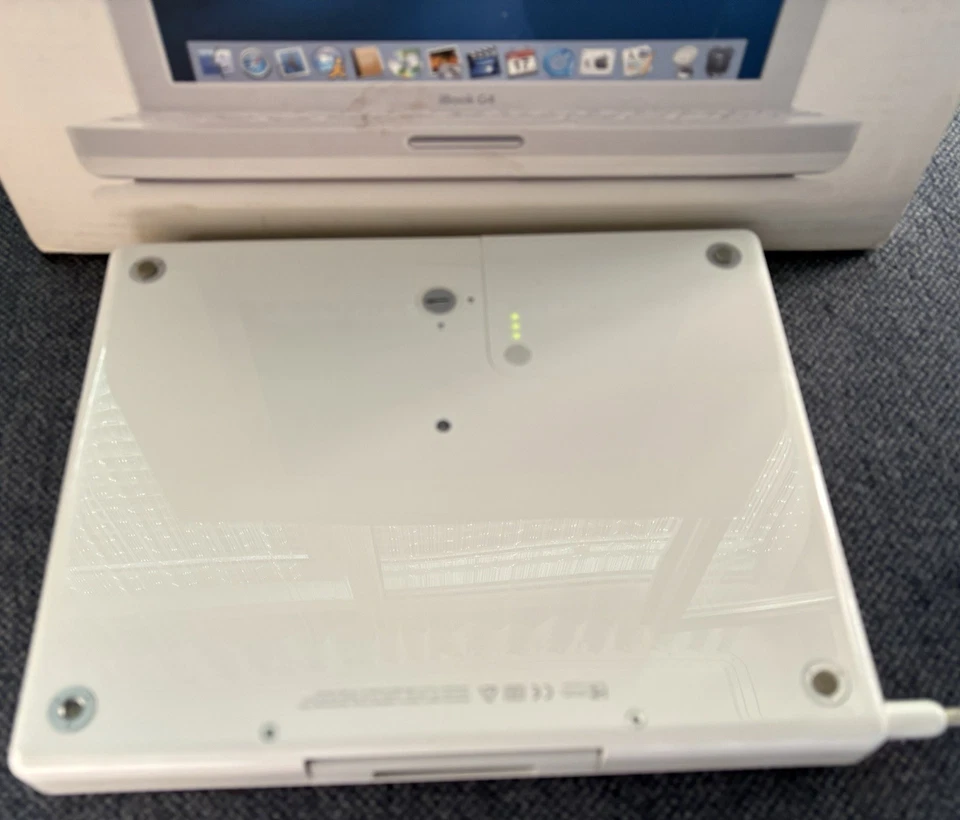 iBook G4 12.1" - 800 Mhz - ATI 9200 - 1,12 GB RAM - 60 GB HDD Top Zustand - Bild 4 von 4