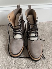 Marc Fisher LTD Izzie boots, grey suede and shearling lining, Size 6.5