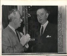 1959 Press Photo Everett Dirksen & Lyndon Johnson before a Senate session in DC